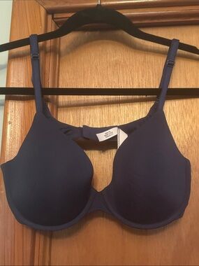 Victoria's Secret Navy T-Shirt Bra with Molded Cups